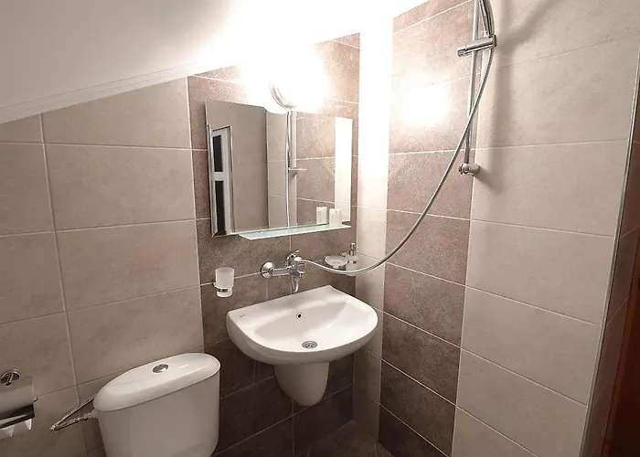 Vulture Centre Eastern Rhodopes Lodge Madzharovo