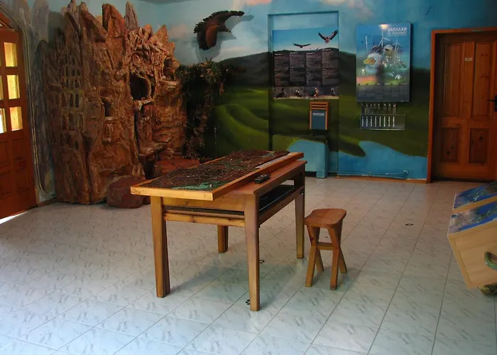 Vulture Centre Eastern Rhodopes Lodge Madzharovo